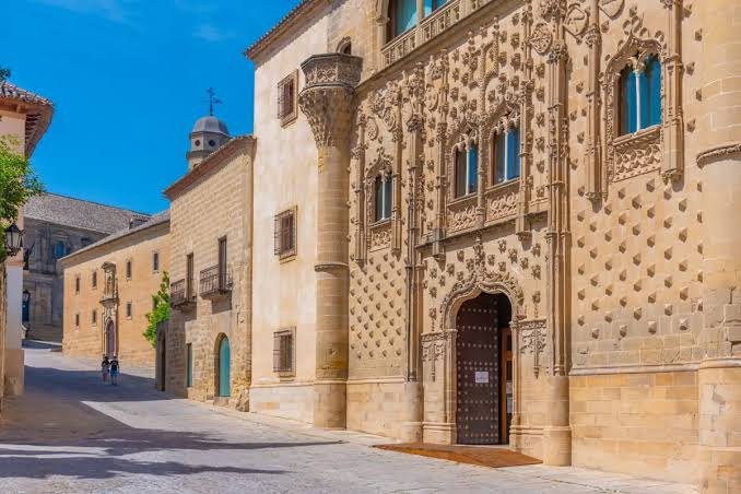 Fachada del Palacio de Jabalquinto en Baeza