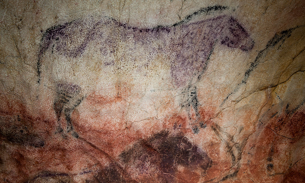 Pintura rupestre de un caballo en la Cueva de Tito Bustillo